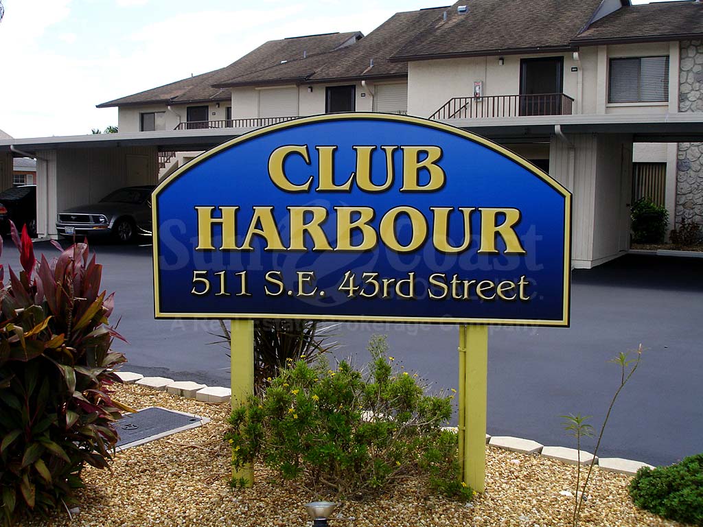 Club Harbour Signage